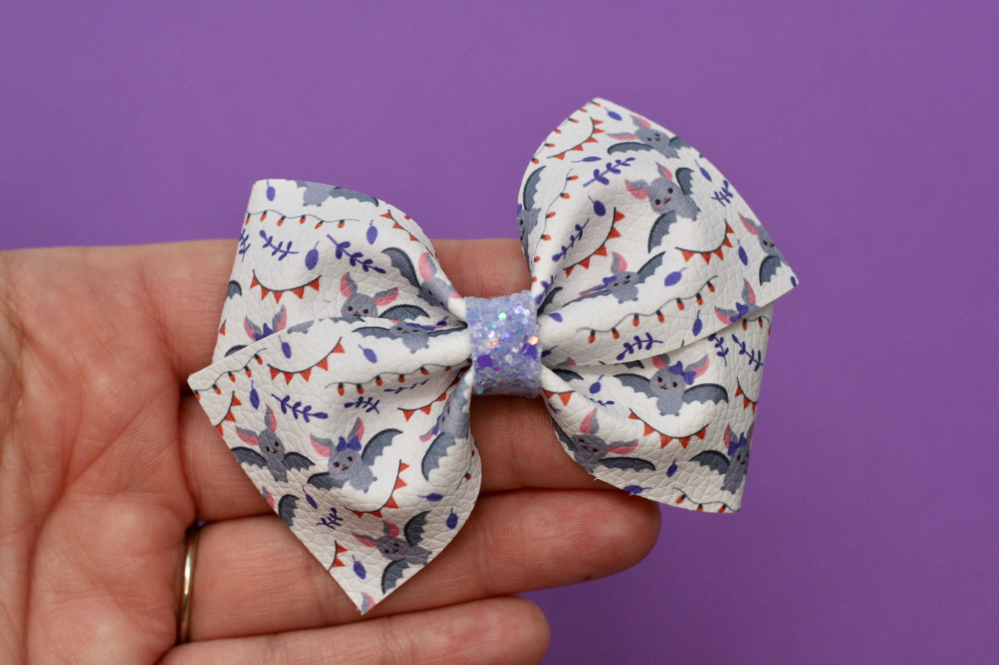 Batty Babe Jayme Bow