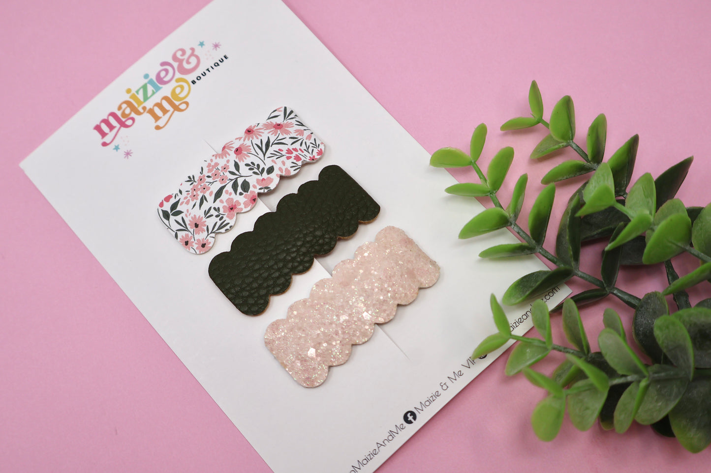 Dainty Wildflower Floral Scalloped Snap Clip Set
