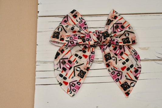 Haunted Houses Large Remi Bow