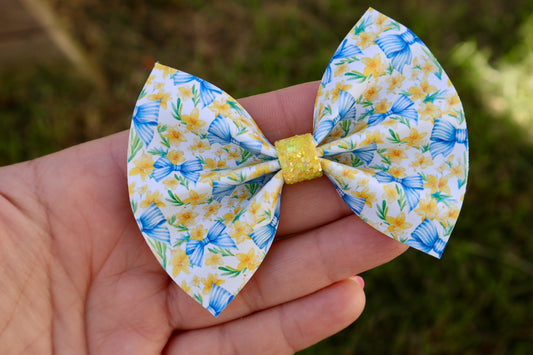 Daffodils & Bows Baby Kate Bow