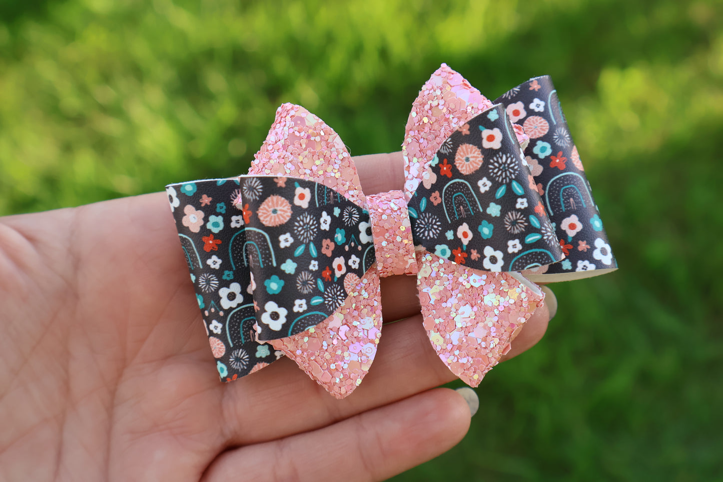 Navy Floral Lylah Bow