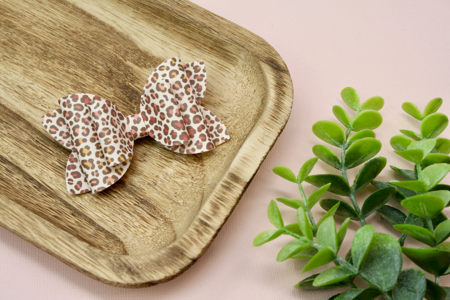 Southern Sunset Leopard Emmy Bow