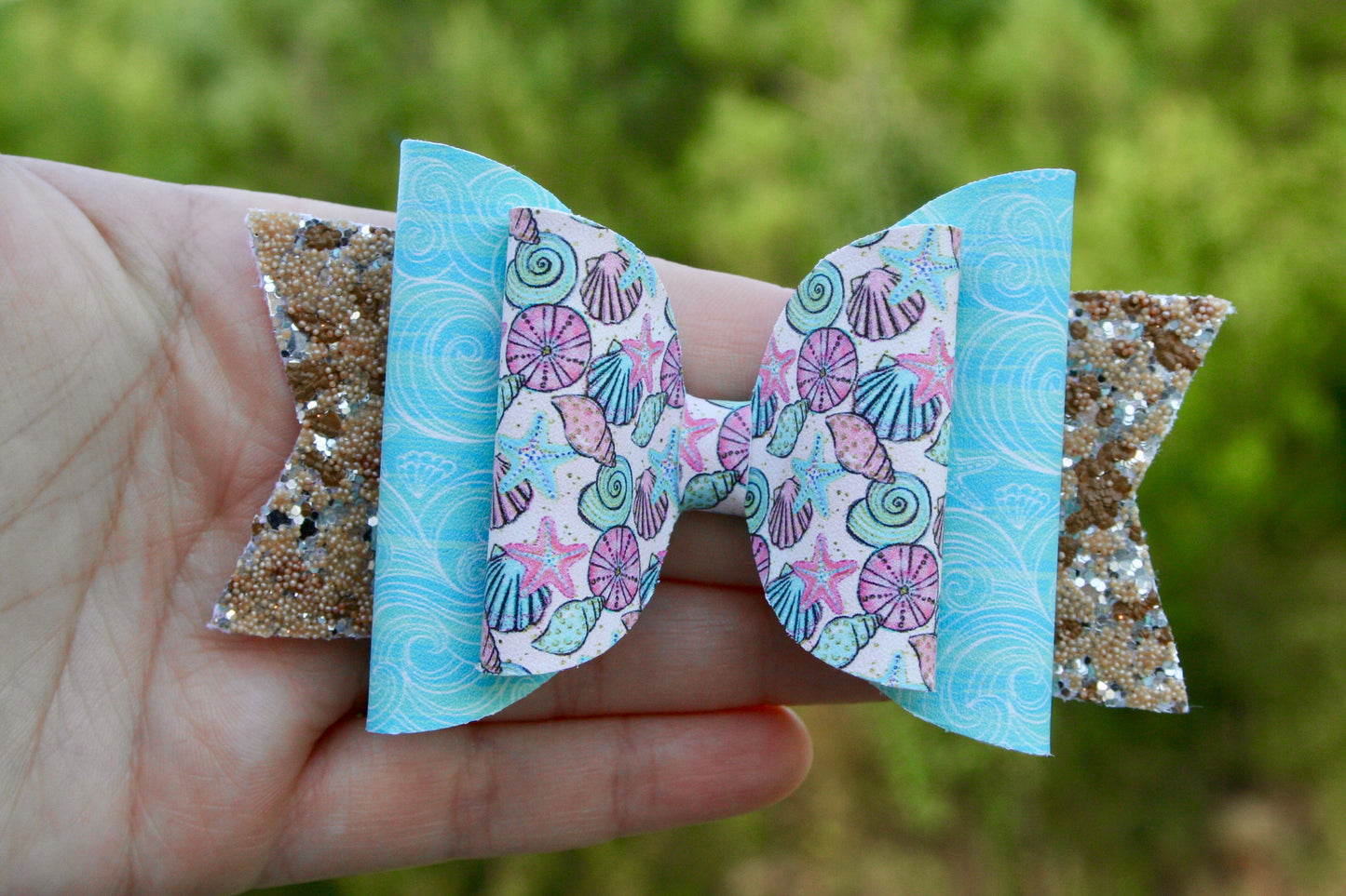 Shallow Water Shells Large Ellie Bow