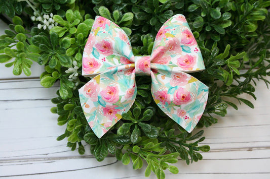 Watercolor Coral Floral Medium Giana Bow